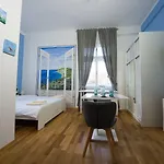 B&B 비앤비 테슬로바