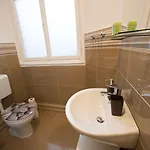 비앤비 테슬로바 3*