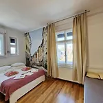 Bed & Breakfast Teslova 3*