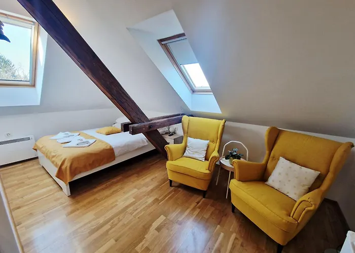 Teslova Couette-café