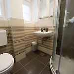 Teslova 3* Ljubljana