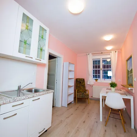 Teslova Любляна