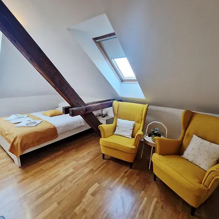 Teslova Bed & Breakfast