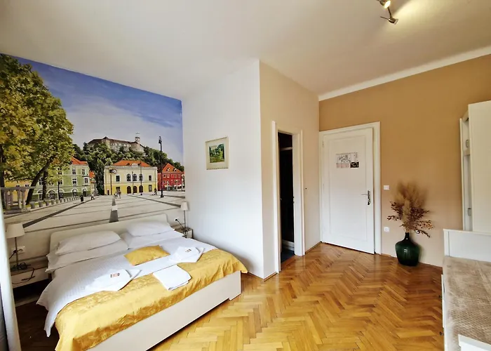 Teslova Bed and Breakfast