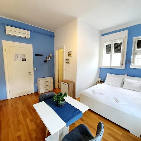 Teslova 3* Ljubljana
