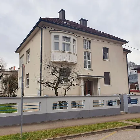 Panzió Teslova Ljubljana